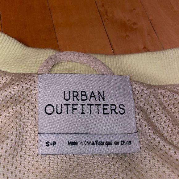 Yellowish-beige Sherpa cardigan! - Picture 3 of 3